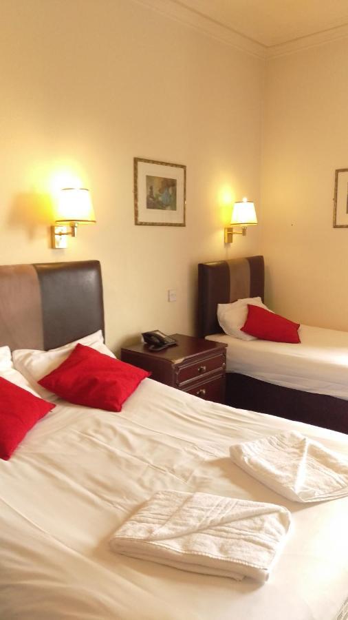 The Anchorage Hotel トルーン エクステリア 写真